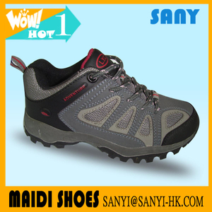 2018 best quality hiking shoes with Breathable Mesh for Men