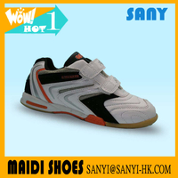 2018 new style Fashionable Designed Kid Boy Soccer Shoes of Low Price