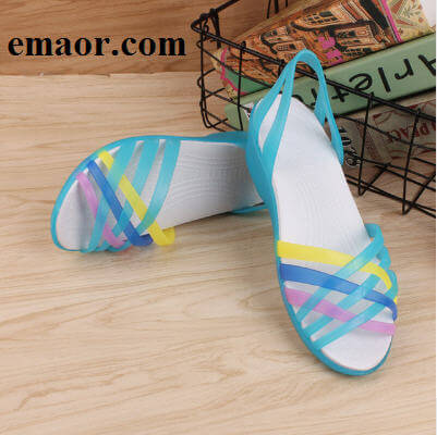 Women Jelly Shoes Rianbow Summer Sandals Female Flat Garden Shoes Casual Ladies Slip On Woman Candy Color Peep Toe Beach Shoes