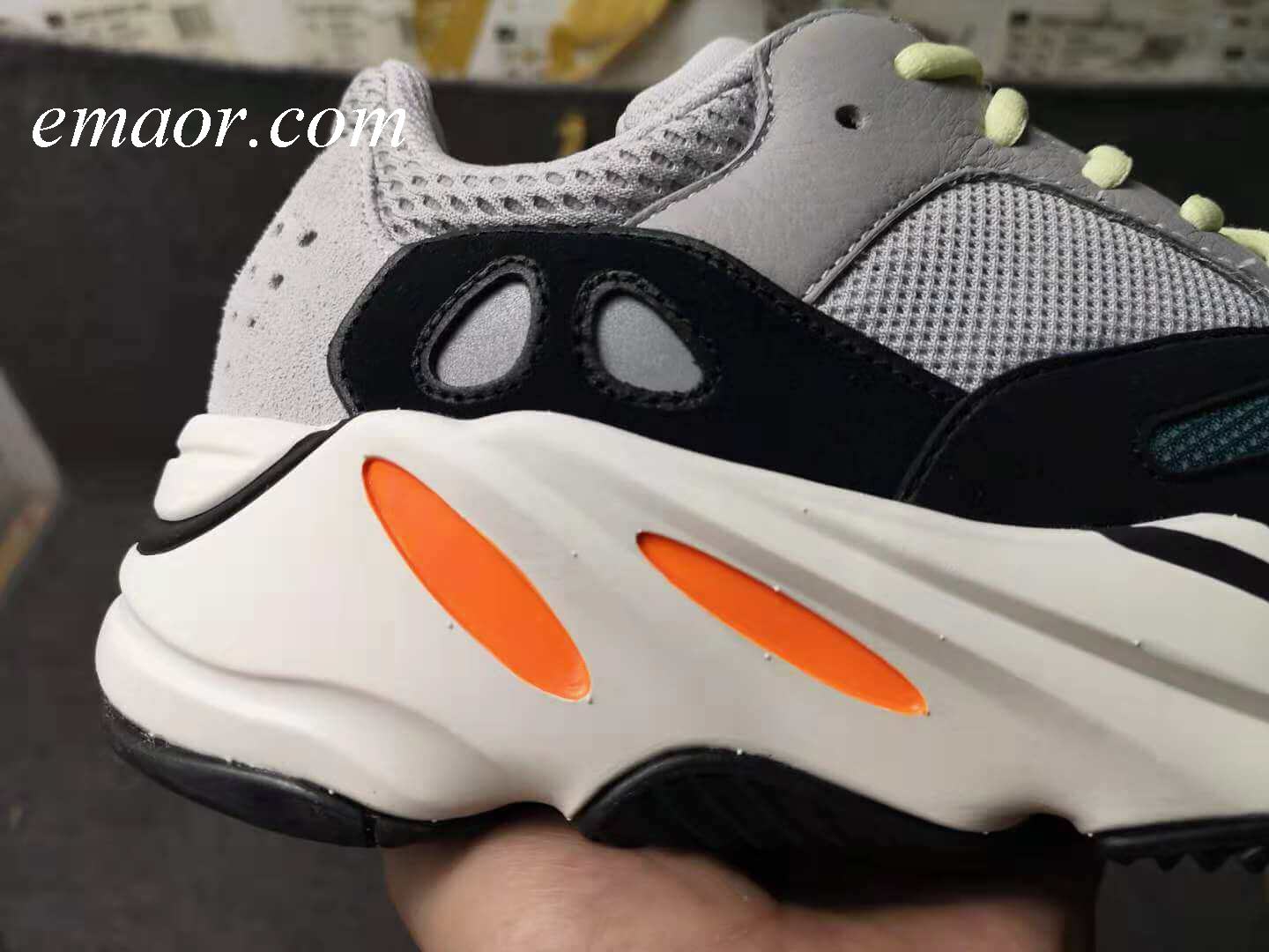 yeezy 700 dad shoes