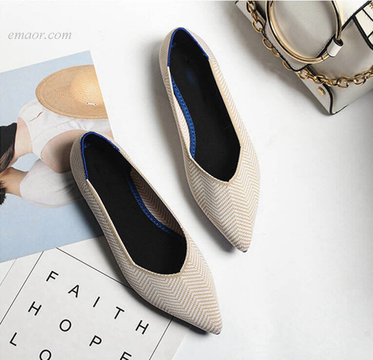 pointed toe rothys flats