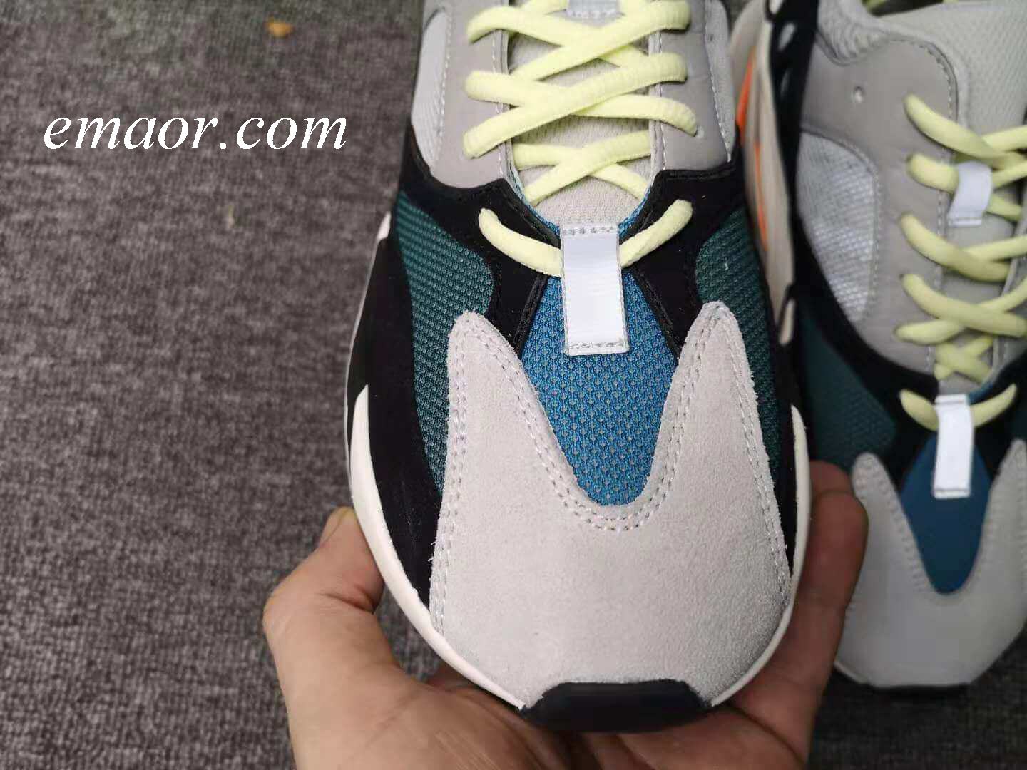 yeezy inertia women's